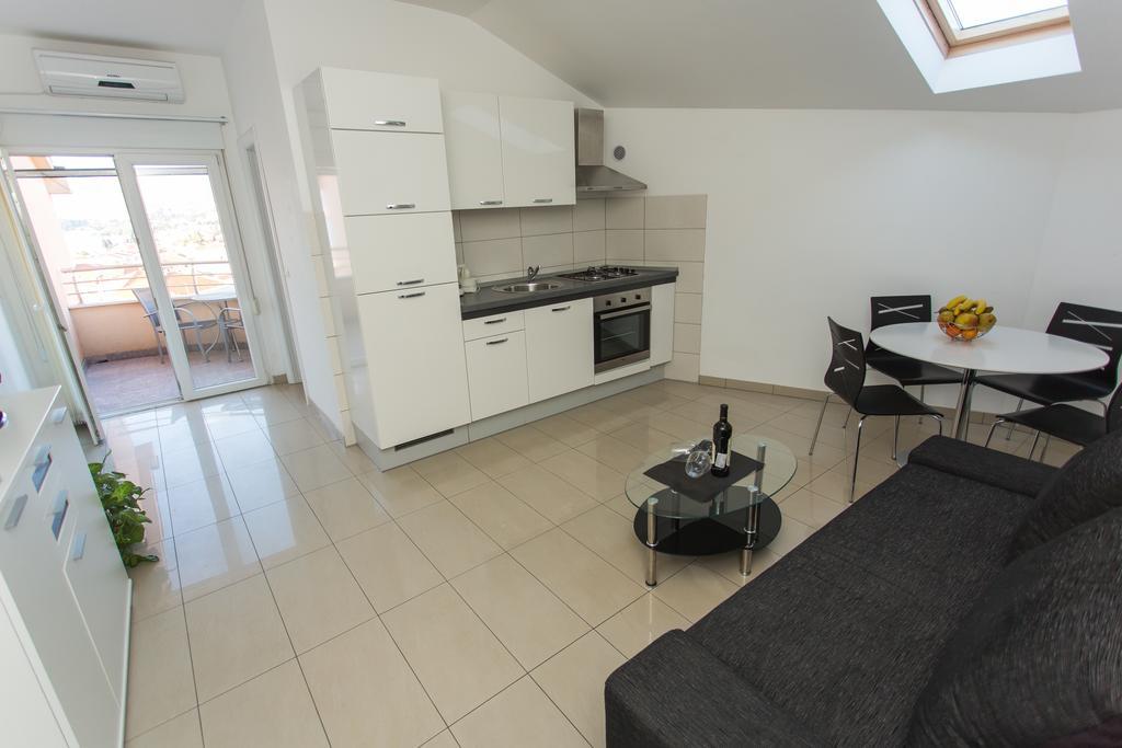 Apartments Little Paradise Trogir Kamer foto